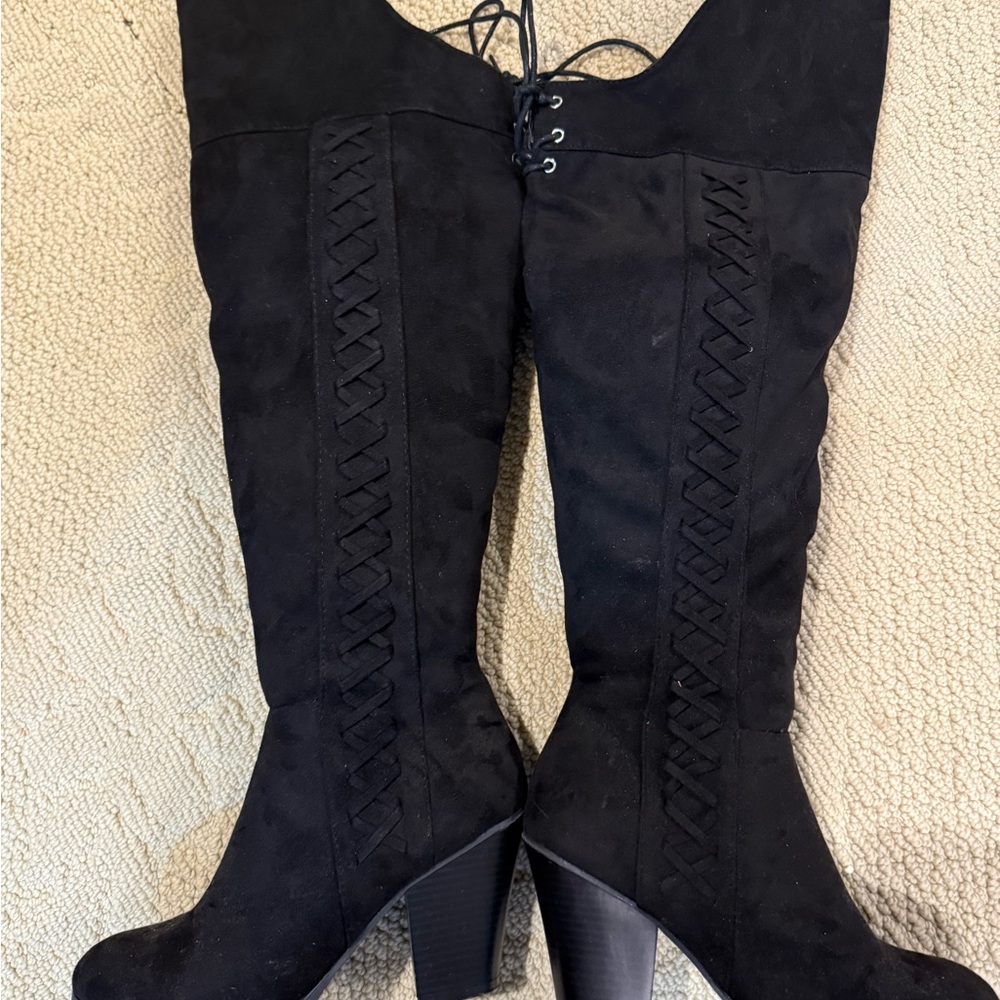 Black Knee-High Lace-Up Boots